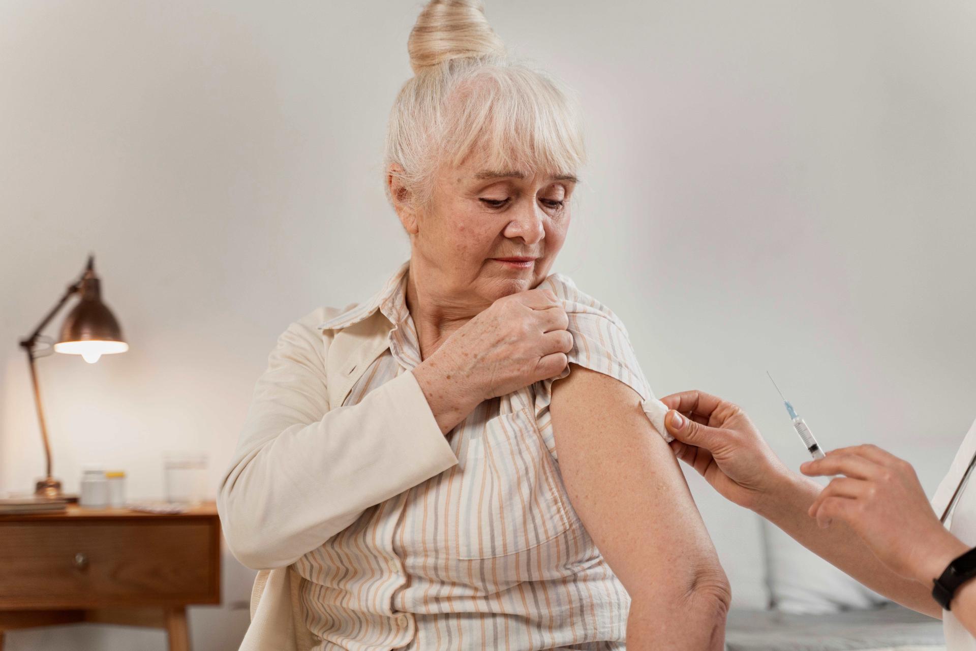 Epidemiologická situace je před nastávající sezónou respiračních onemocnění standardní a očkovacích látek je dostatek