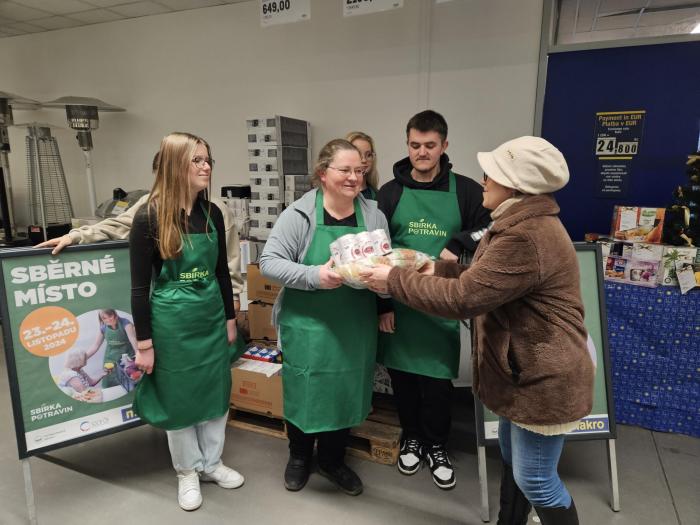 Lidé opět prokázali, že jim osud lidí v nouzi není lhostejný. Podzimní Sbírka potravin vynesla neskutečných 640 tun zboží